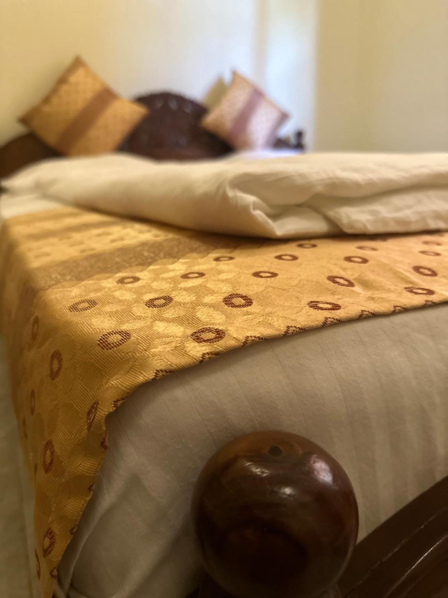 N Joy Inn Тринкомале Екстериор снимка